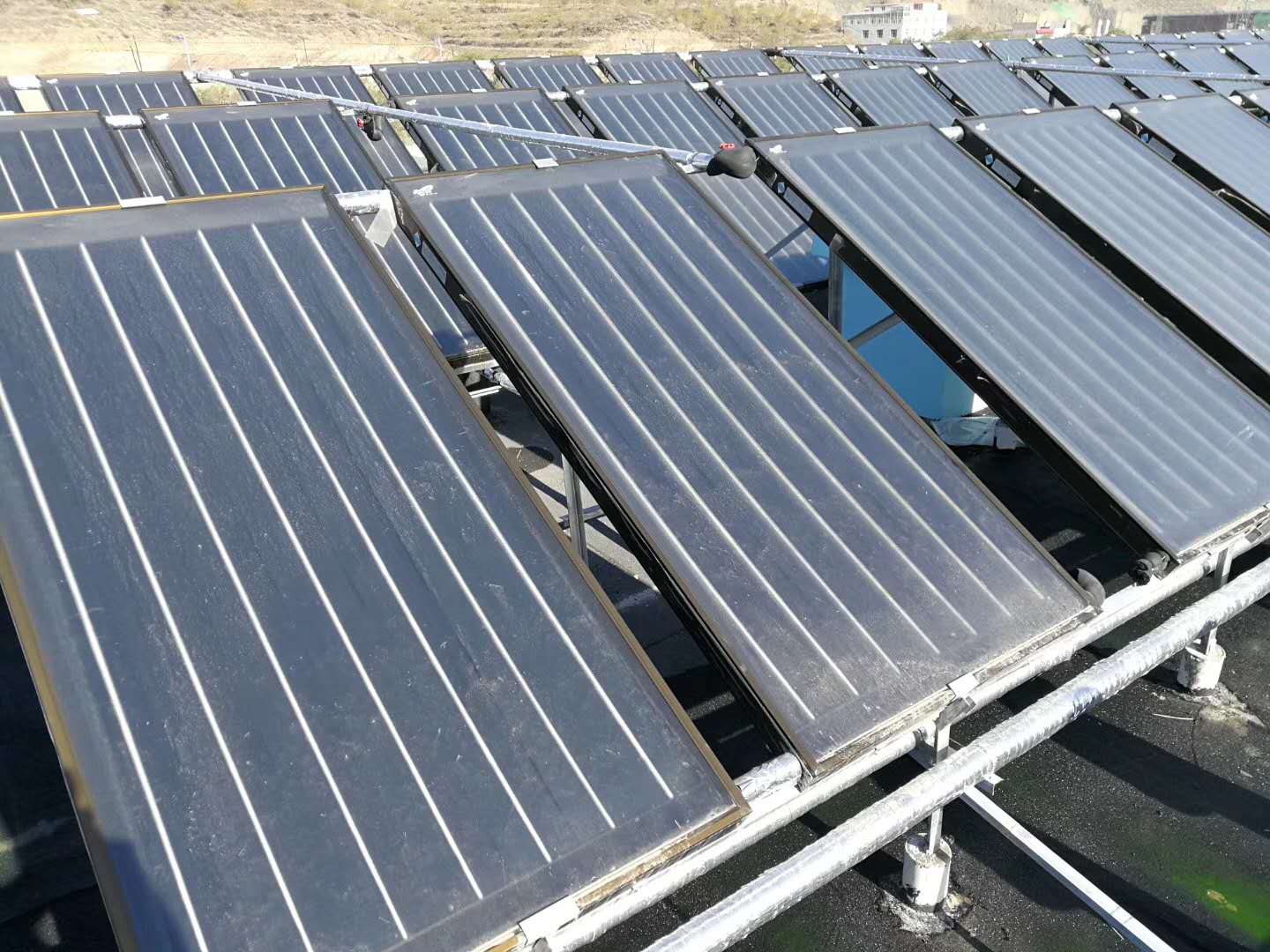 大阳城一幼儿园太阳能集中采暖工程